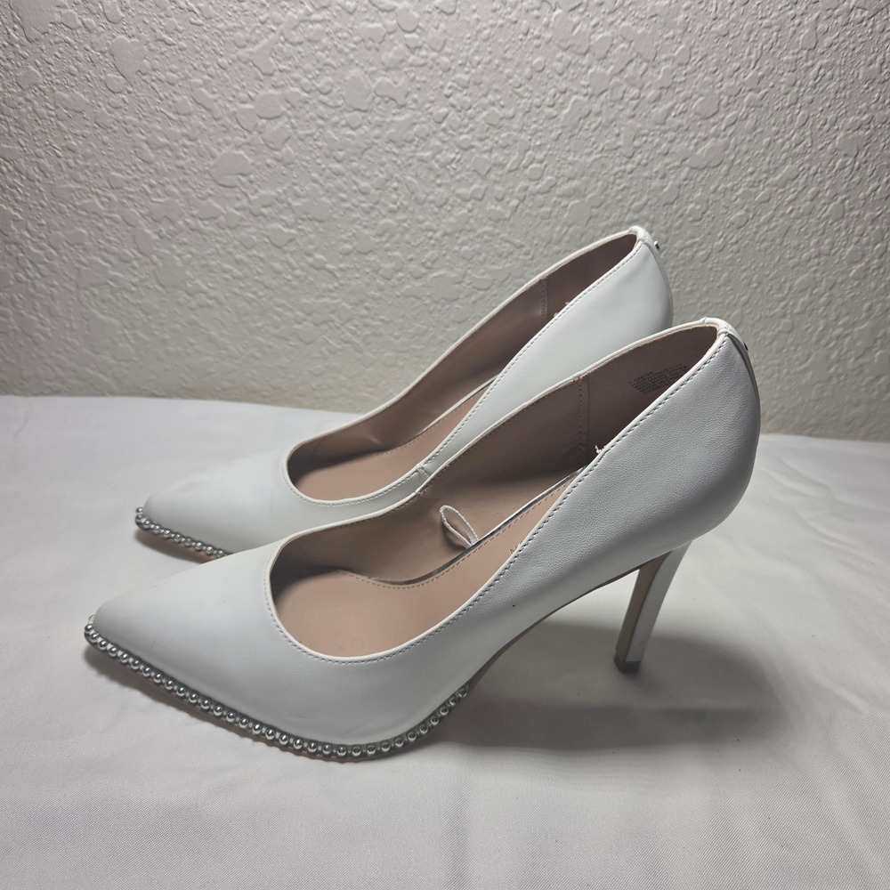 BCBGeneration White Pointed Toe Pumps Silver Beaded Trim Stiletto Heels Size 7.5
